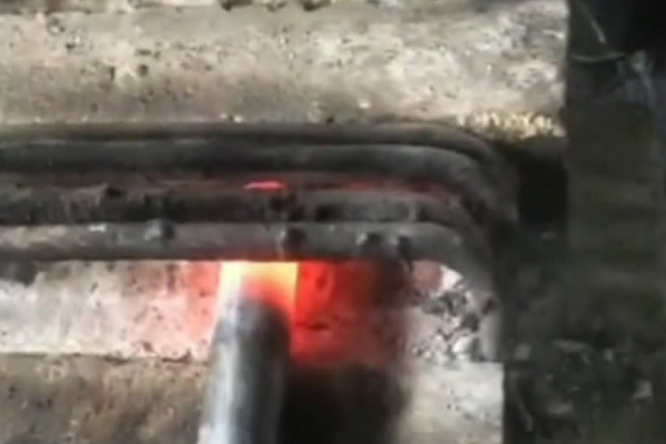 高頻榴莲视频色在线观看加熱設備加熱速度快 幾秒鍾燒紅鐵棒