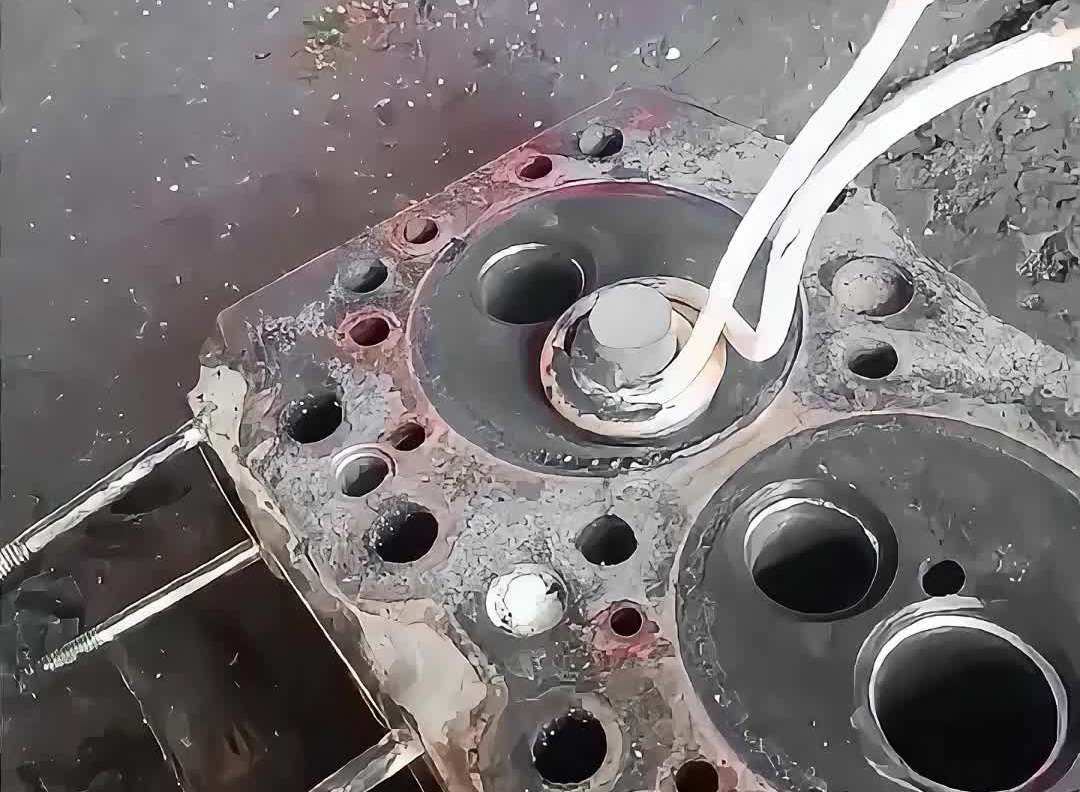 發動機缸頭氣門墊圈拆解神器！海瑞拓手持式高頻加熱機