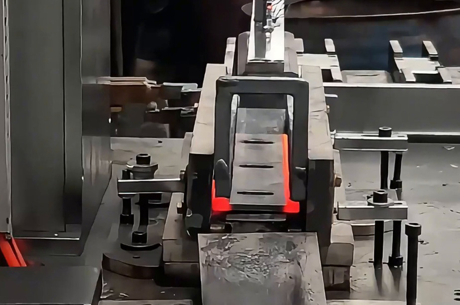 中小型加工廠優選！海瑞拓簡易半自動農機刀具高頻淬火