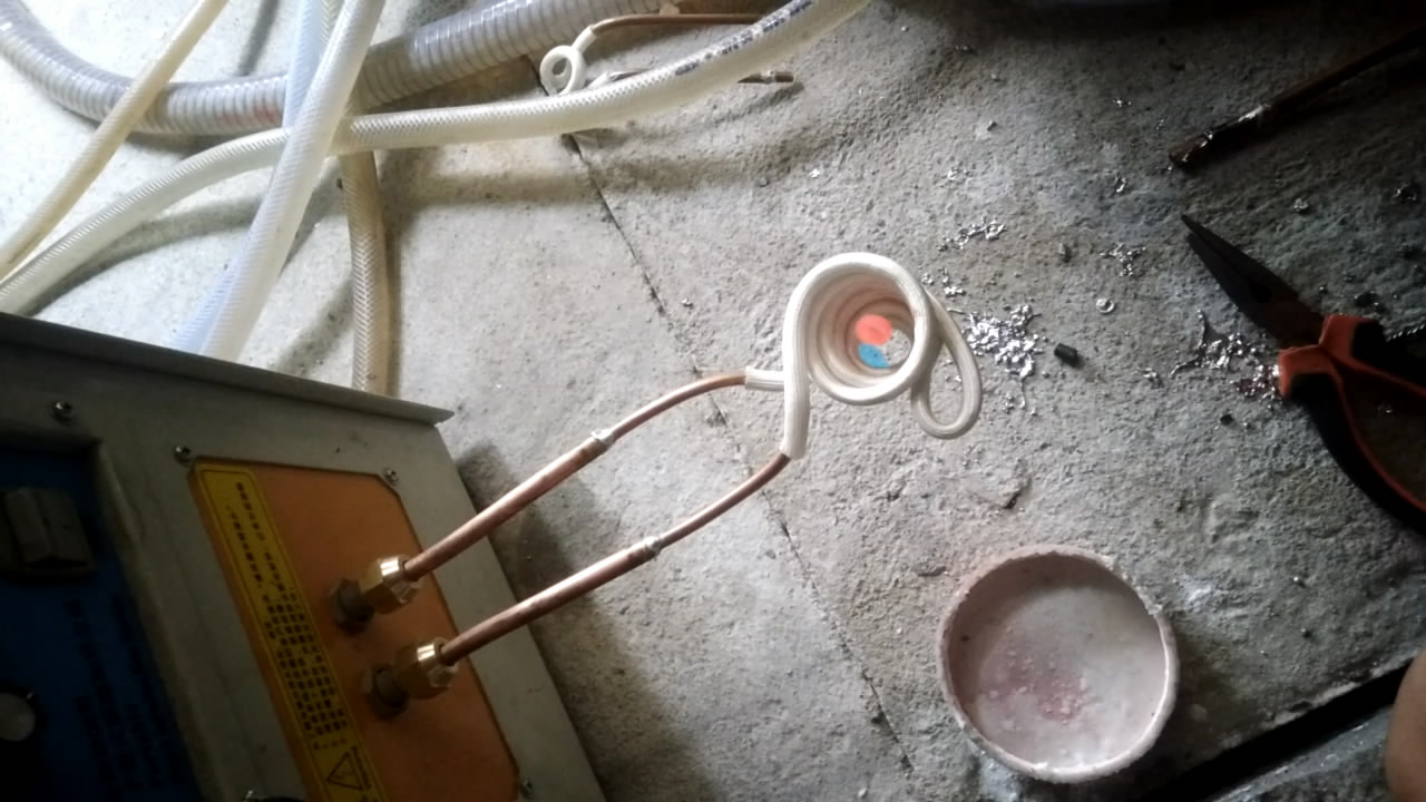 選擇高頻榴莲色版视频的電流頻率時，需要計算嗎？
