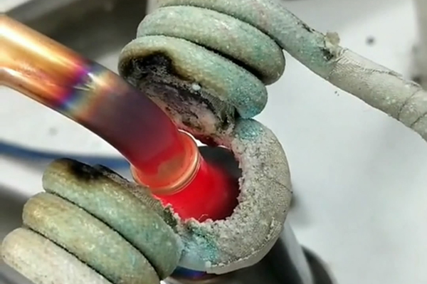 不鏽鋼管和銅管釺焊在一起，異種金屬焊接用高頻焊機