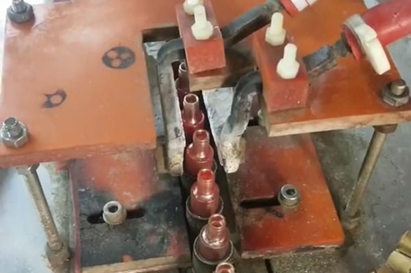 銅管焊接，高頻釺焊機自動化釺焊銅接頭